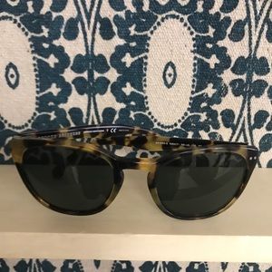 Brooks Brothers Tortoise shell sunglasses